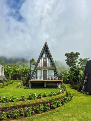 Tamblingan Village Luxury Villa in Munduk