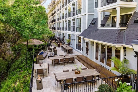 태피스트리 컬렉션 바이 힐튼 - 새러토가에 위치한 인