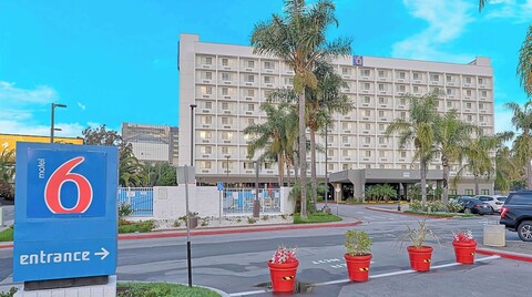 스튜디오 6 스위트 로스앤젤레스, CA - 로스앤젤레스 - LAX