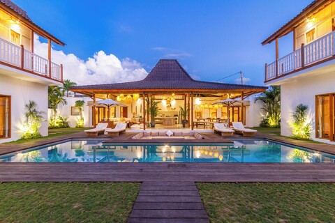 발리의 빌라 로마 by Alfred