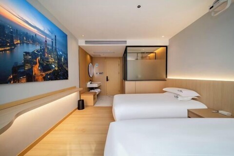 Overhere Light Luxury Hotel (Shanghai Wujiaochang Fudan University)