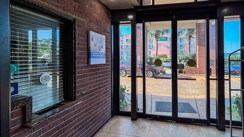 스튜디오 6 휴스턴, 텍사스 - 웨스트체이스