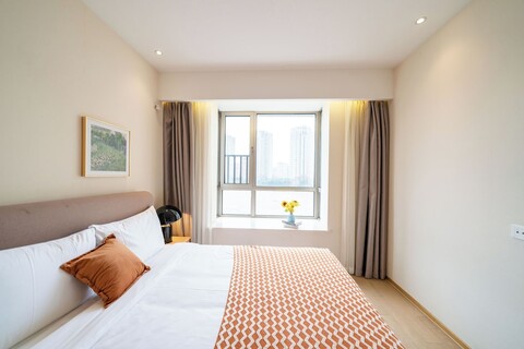 타임스 구베이 3베드룸 가족 아파트먼트, 밍두 시티