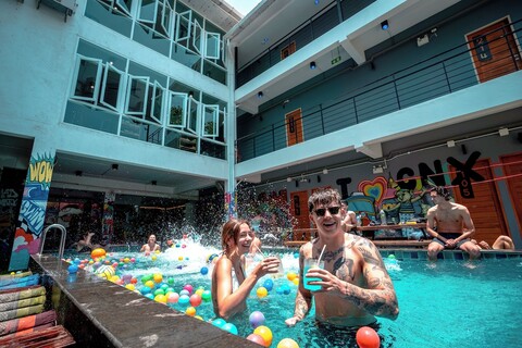 매드 몽키 차이앙 마이 - 호스텔