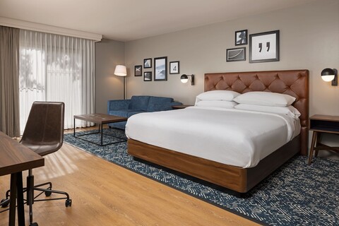 포 포인츠 바이 쉐라톤 베이커즈필드