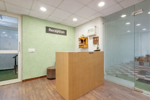 A 스퀘어 홈스 & 스테이