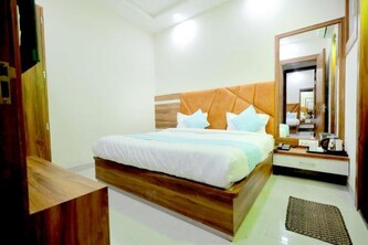 HOTEL VISHAL PALACE