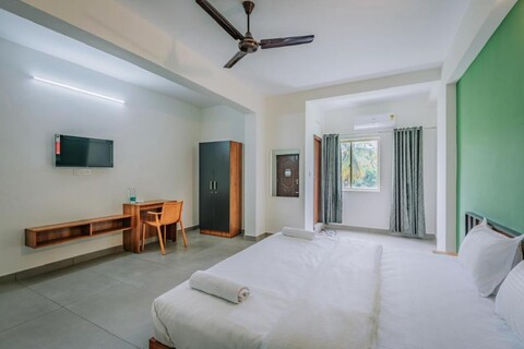 Max Residency