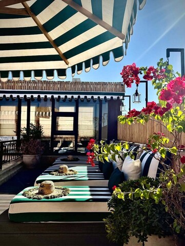 리아드 카사 펠리치타