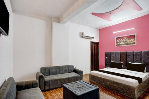 Super Hotel O Green Park Guest House