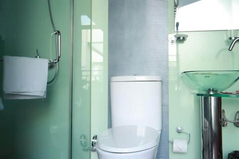 Yasi Apartment Hotel