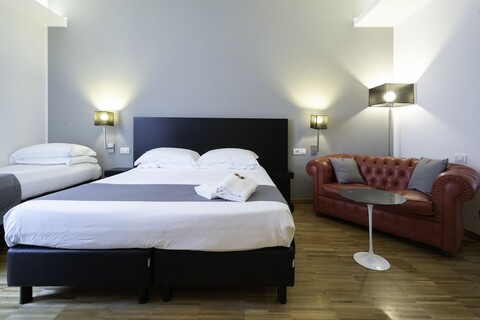 앳 홈 타운하우스