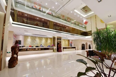 Jinhai Hotel (Yantai Railway Station Wuyue Plaza)