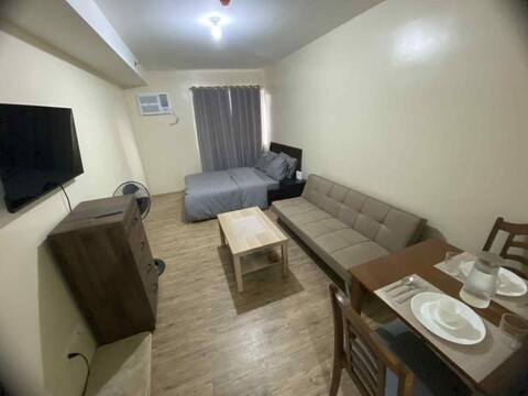 아난다 앤 EVG 스테이케이션 라스피냐스 시티