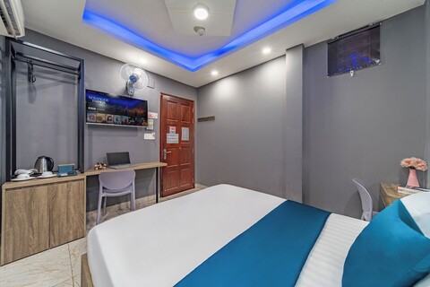 에로스 호텔, 고 밥