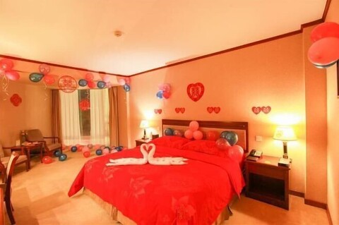 Changchun Celebrity Hotel