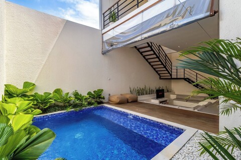 아르주나 빌라, 베터플레이스