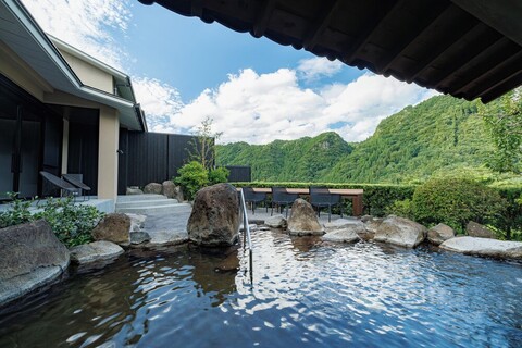 오쿠히타 온센 우메히비키