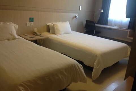 Jinjiang Inn (Shanghai Maotai Road)