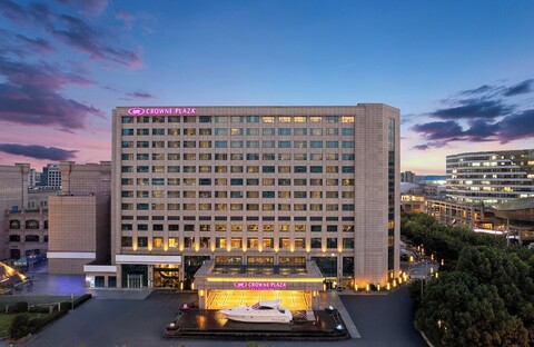 크라운 플라자 상하이 노아 스퀘어 바이 IHG