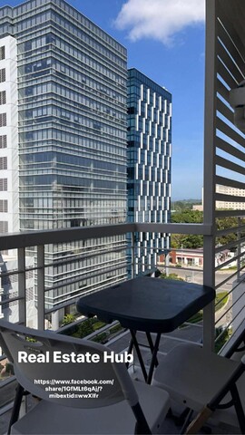 One Lake Shore Drive Comotower