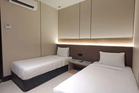 Urban Inn Myra Meranti