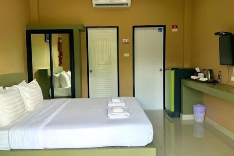 Infinite Resort and Cafe