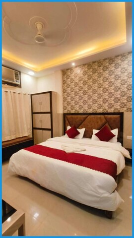 Goroomgo Prakash Residency Gadowalia Varanasi - Lift and Wifi Facility