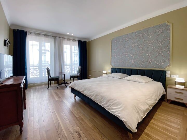 room detail thumbnail 0