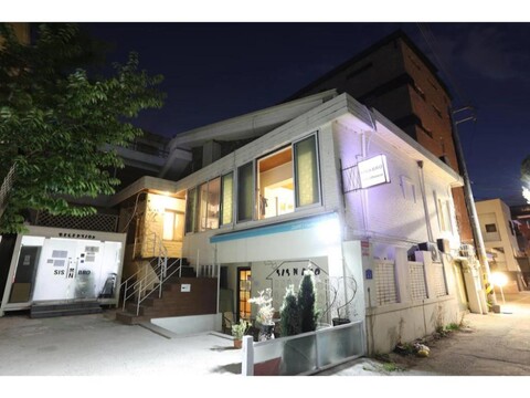 시스앤브로 하우스 홍대