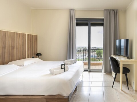 B&B Hotel Pomezia Cortese -> B&B 호텔 포메지아 코르테세