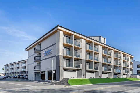 컴포트 인 & 스위트 어바인 스펙트럼