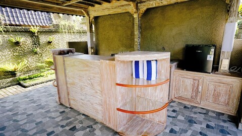 알비아 족로 하우스, 프라이빗 수영장 있음