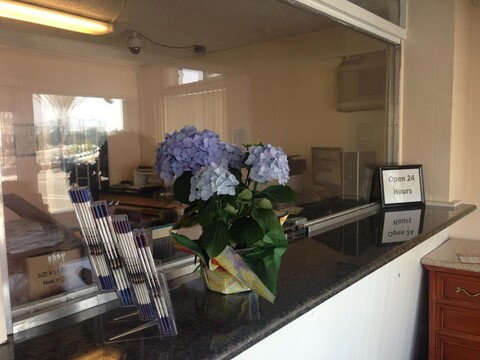 이코노 로지 오클랜드 레이크 메리트 지역