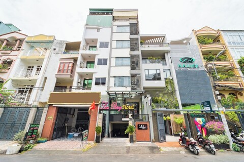 컬렉션 O 디스트릭트 10, 반 한 병원 근처, 이전 이름 란 룽 호텔