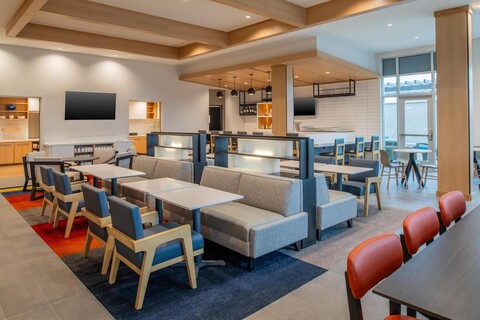 하얏트 하우스 프레즈노 캠퍼스 포인트