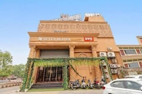 Hotel Seventh Heaven Delhi
