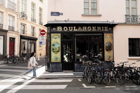 오텔 뒤 프티 물랭, 오뜨 꾸뛰르 호텔 바이 라크루아