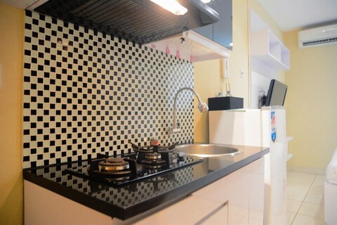 Gorgeous Studio Cinere Bellevue Apartment