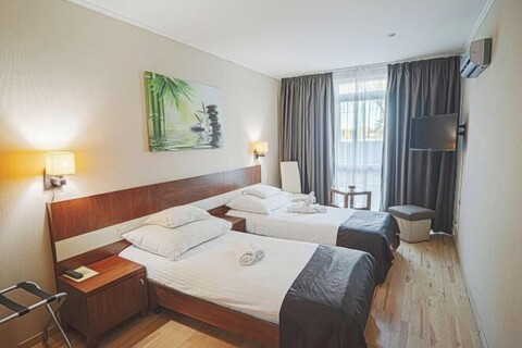 Holiday Beach Budapest Wellness and Conference Hotel