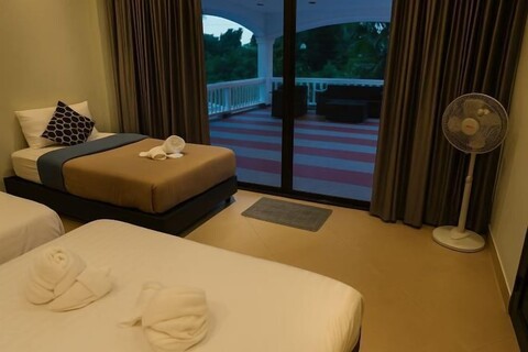 Luxury 5-Bedroom Pool Villa at FunPlace, Pattaya