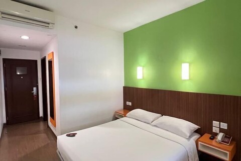 Alltrue Lite Hotel Nagoya Hill Batam
