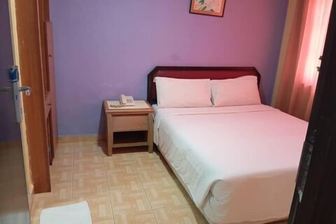 TS Hotel - Taman Rinting