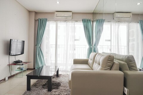 High Floor And Comfort Living 2Br Apartment At Thamrin Residence