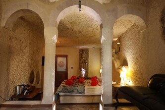 Artium Cave Hotel