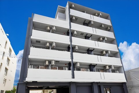 Mr. Kinjo Premium Home in Chatan 1