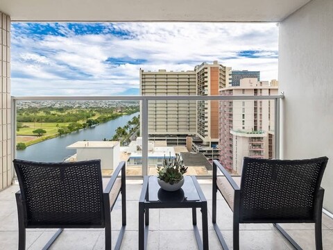 @ 마르베야 레인 - 경치 좋은 와이키키 운하 뷰 + 비치