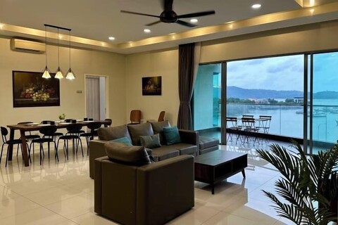 Utopian Residence IMAGO Mall KK