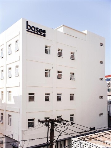 베이스라이트 W. 롱화 서비스드 아파트먼트 (상하이 롱화 웨스트 로드 지역)