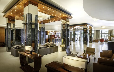 레미센스 카사 로사, 애넥스